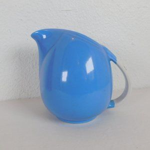 Hall Superior Quality Kitchenware Rose Parade 32 oz Sani-Grid Jug Blue Floral